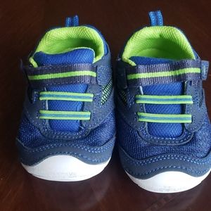 Stride Rite Soft Motion toddler shoes 5.5 XW width